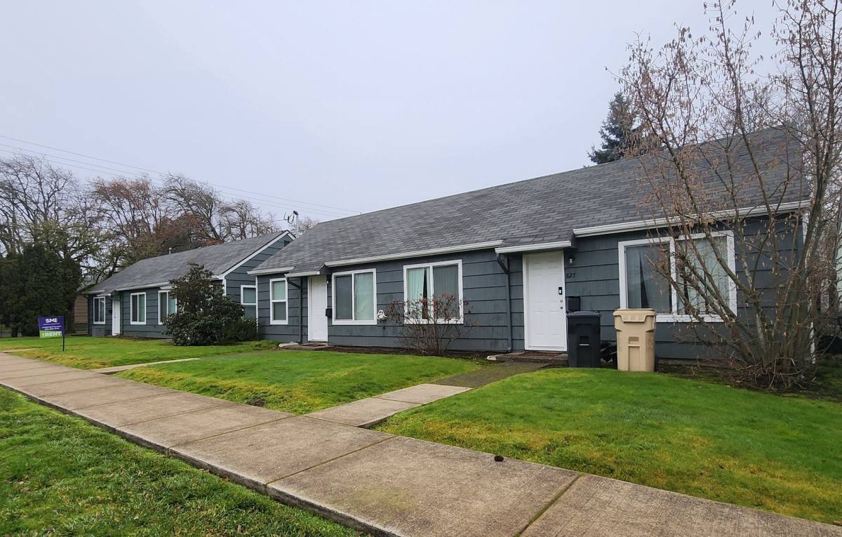 Apartment for rent at 827 SW 11th Ave, Albany, OR 97321