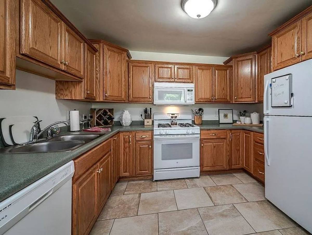 Townhouse for rent at 7336 72nd Lane N, Minneapolis, MN 55428