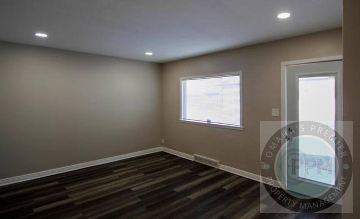 Apartment for rent at 3311 S 32nd Ave, Omaha, NE 68105