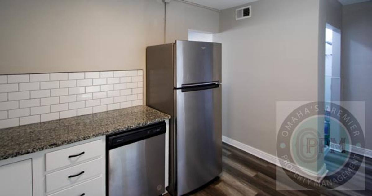 Apartment for rent at 3311 S 32nd Ave, Omaha, NE 68105