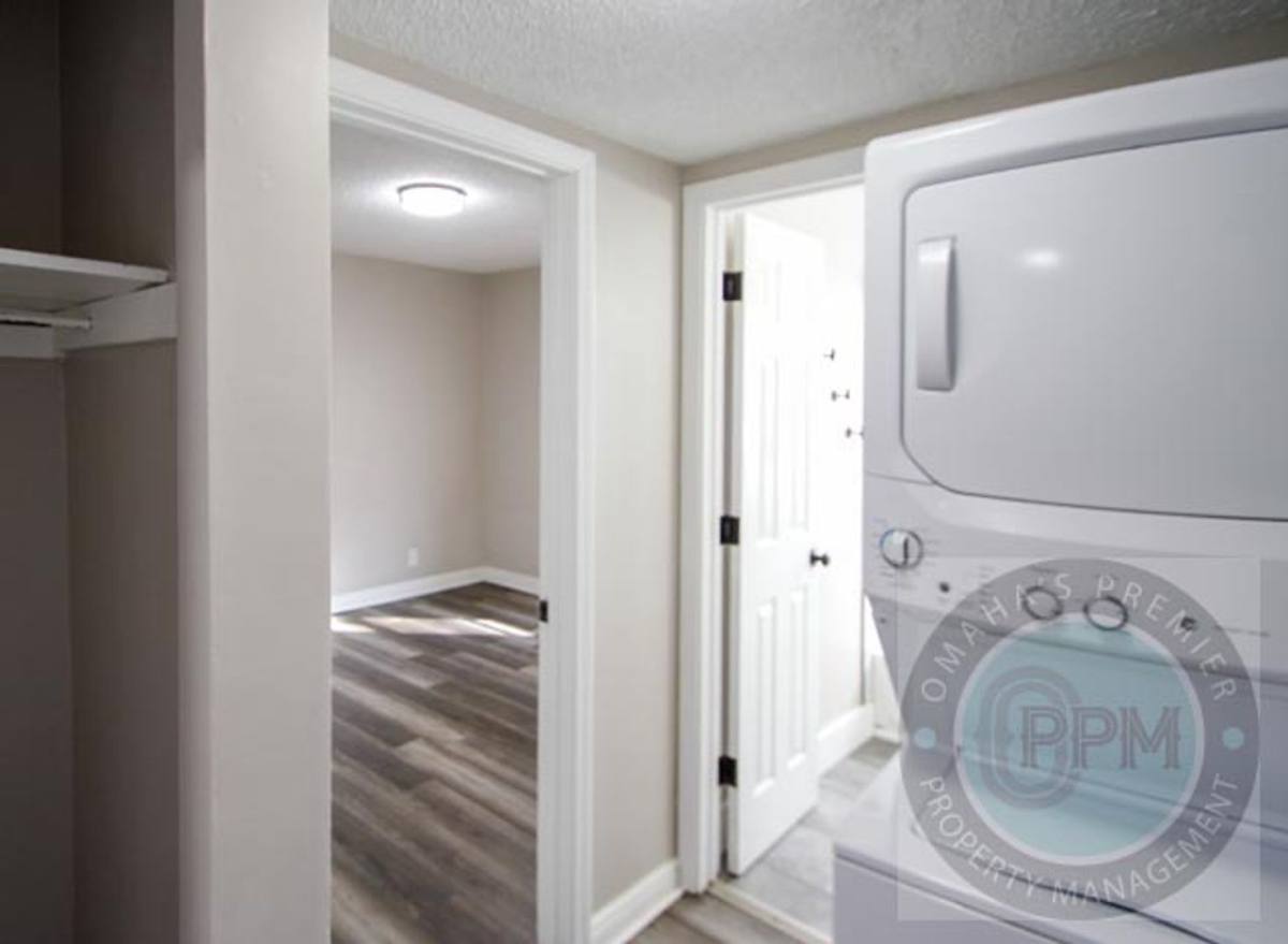 Apartment for rent at 3311 S 32nd Ave, Omaha, NE 68105