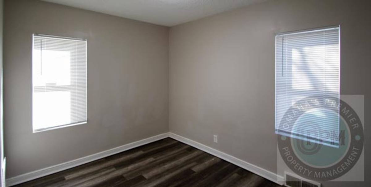 Apartment for rent at 3311 S 32nd Ave, Omaha, NE 68105
