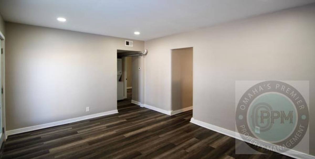 Apartment for rent at 3311 S 32nd Ave, Omaha, NE 68105
