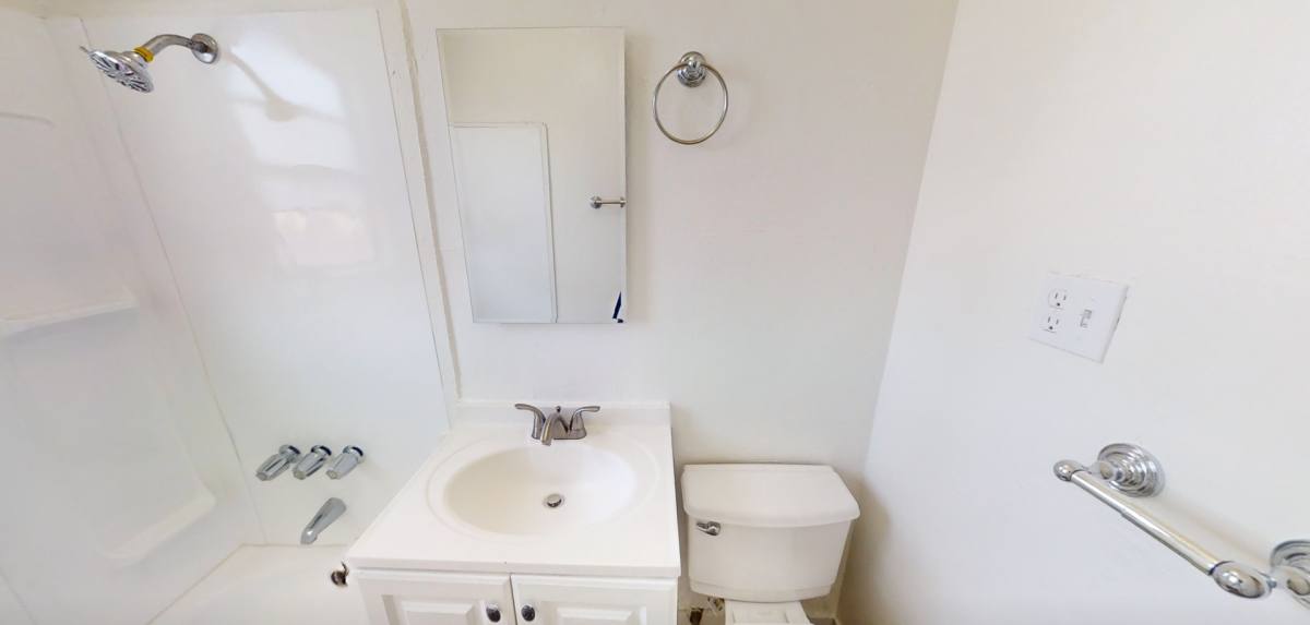 Apartment for rent at 3348 Santa Fe Ave, Long Beach, CA 90810