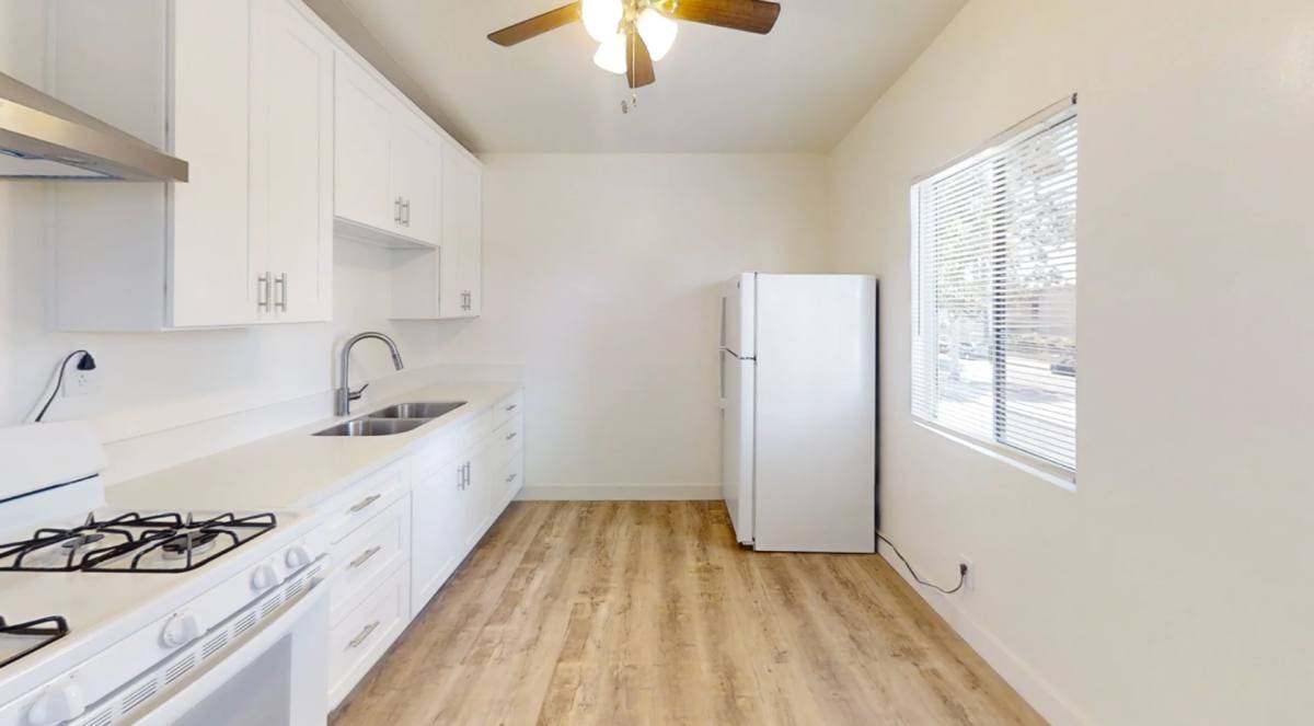 Apartment for rent at 3348 Santa Fe Ave, Long Beach, CA 90810
