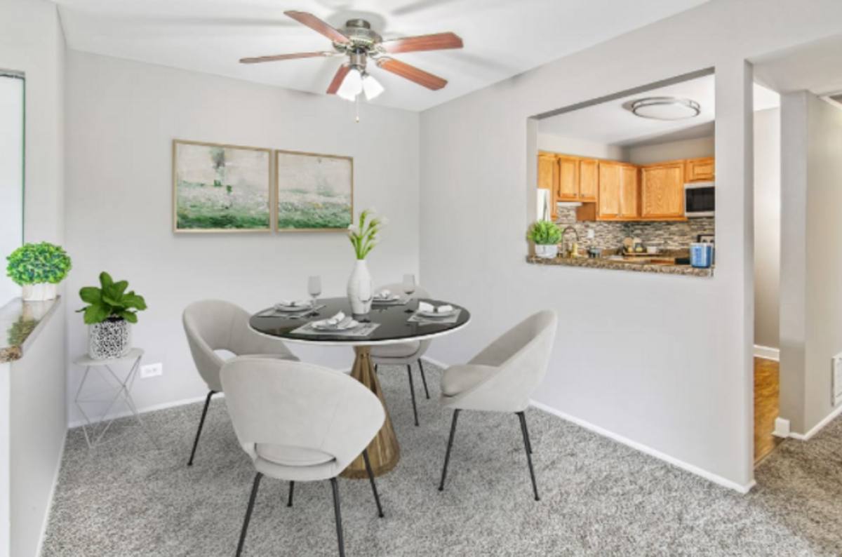 Apartment for rent at 975 Jefferson Square, Elk Grove Village, IL 60007