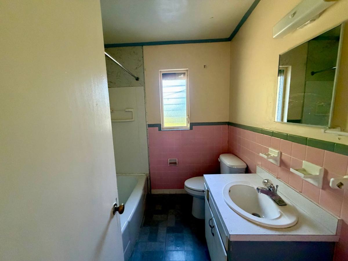 House for rent at 2224 Edgewood Dr, Panama City, FL 32405