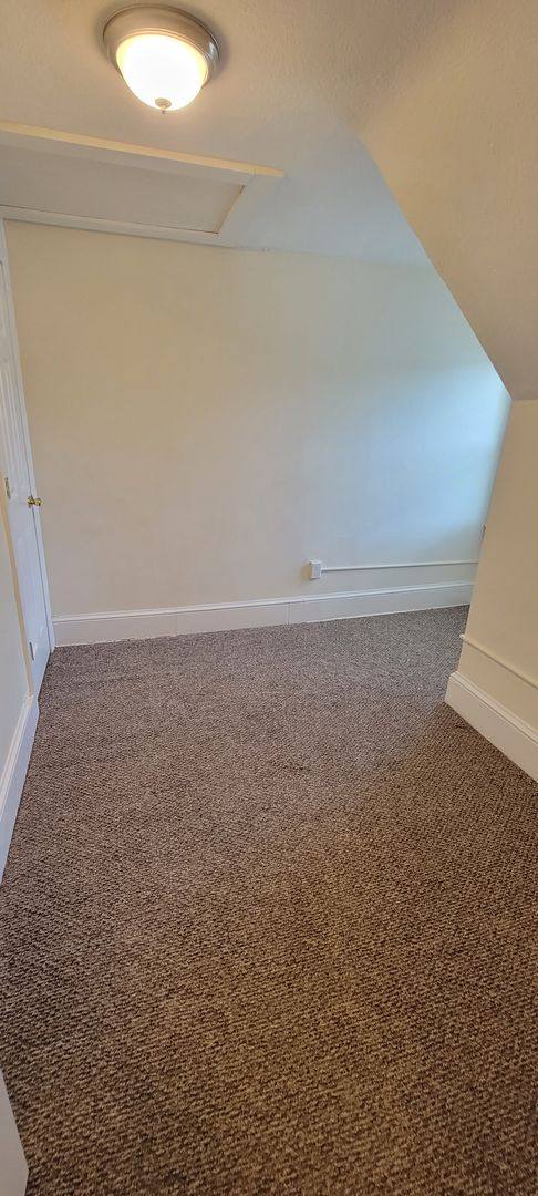Apartment for rent at 20-22 Denton Circle, Springfield, MA 01104