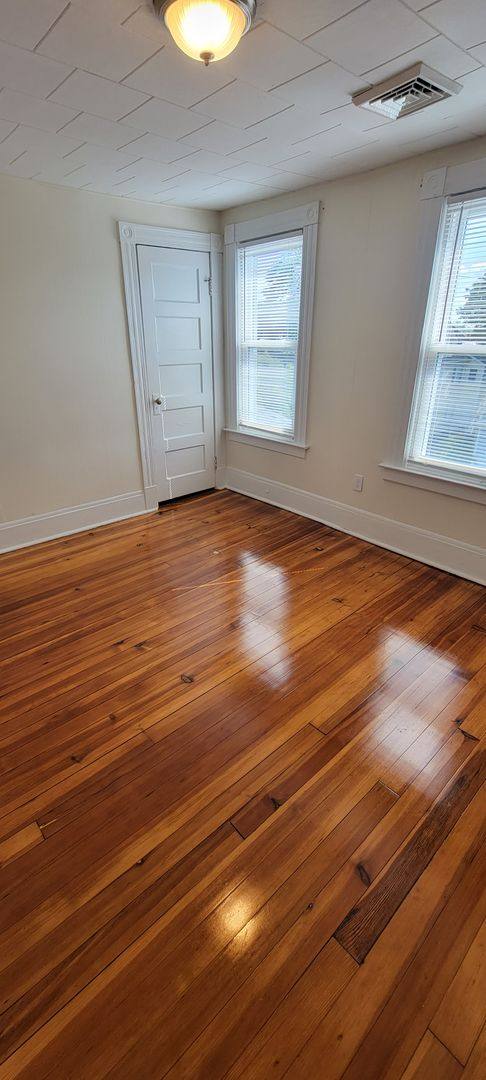 Apartment for rent at 20-22 Denton Circle, Springfield, MA 01104