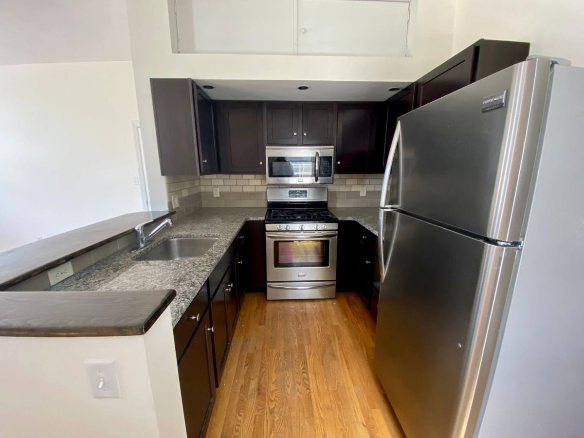 Apartment for rent at 320 Greenup St, Covington, KY 41011