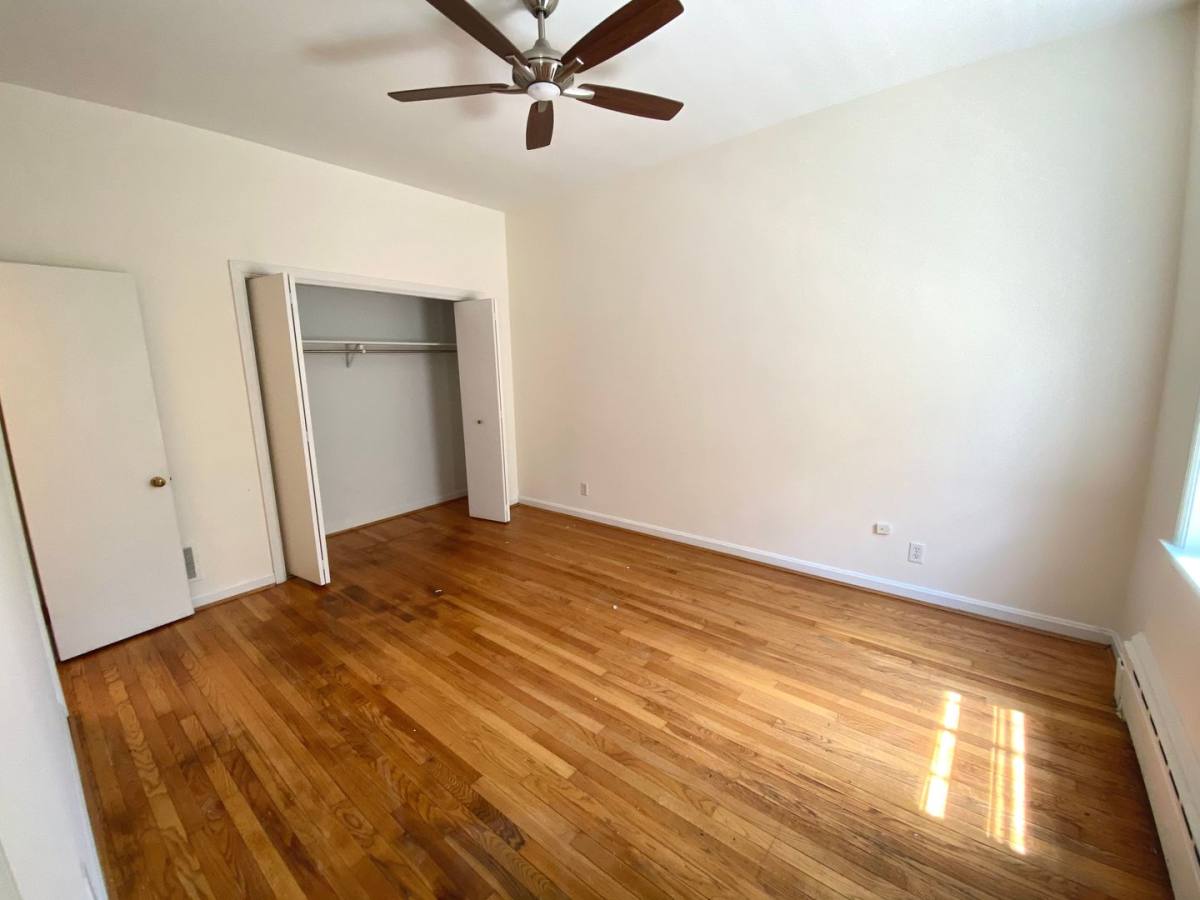 Apartment for rent at 320 Greenup St, Covington, KY 41011