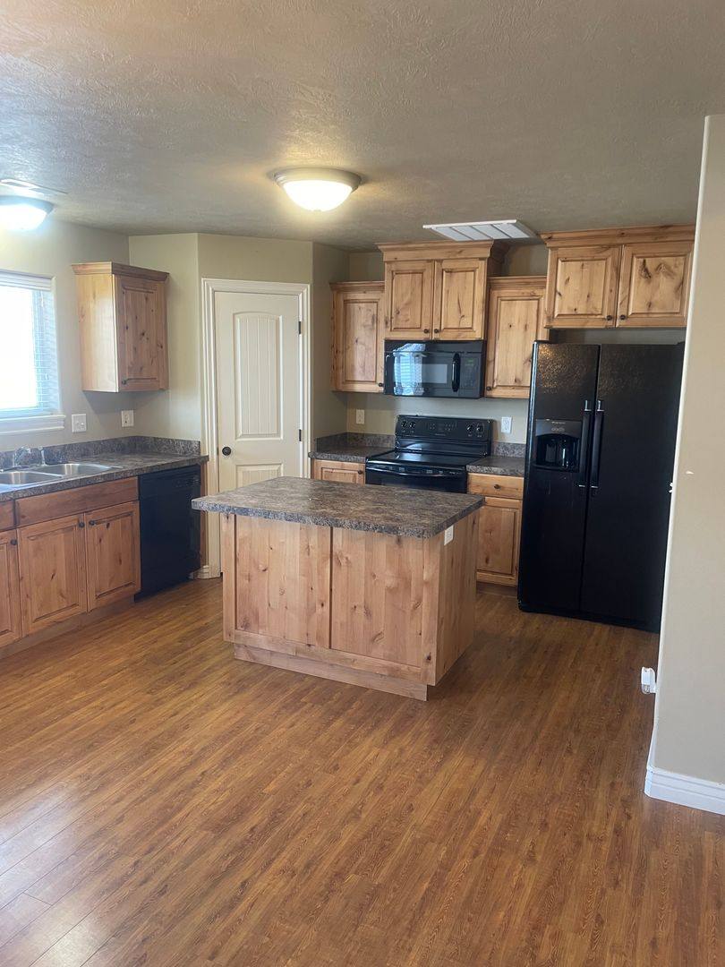 Townhouse for rent at 545 Countryside Ave, Rexburg, ID 83440