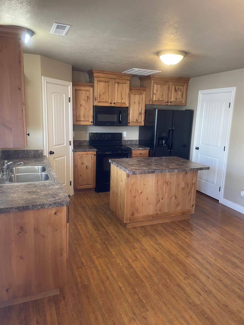 Townhouse for rent at 545 Countryside Ave, Rexburg, ID 83440