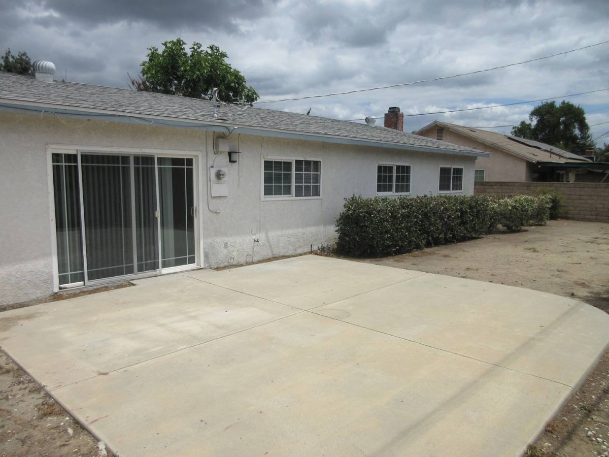 House for rent at 16016 Sunburst St, North Hills, CA 91343