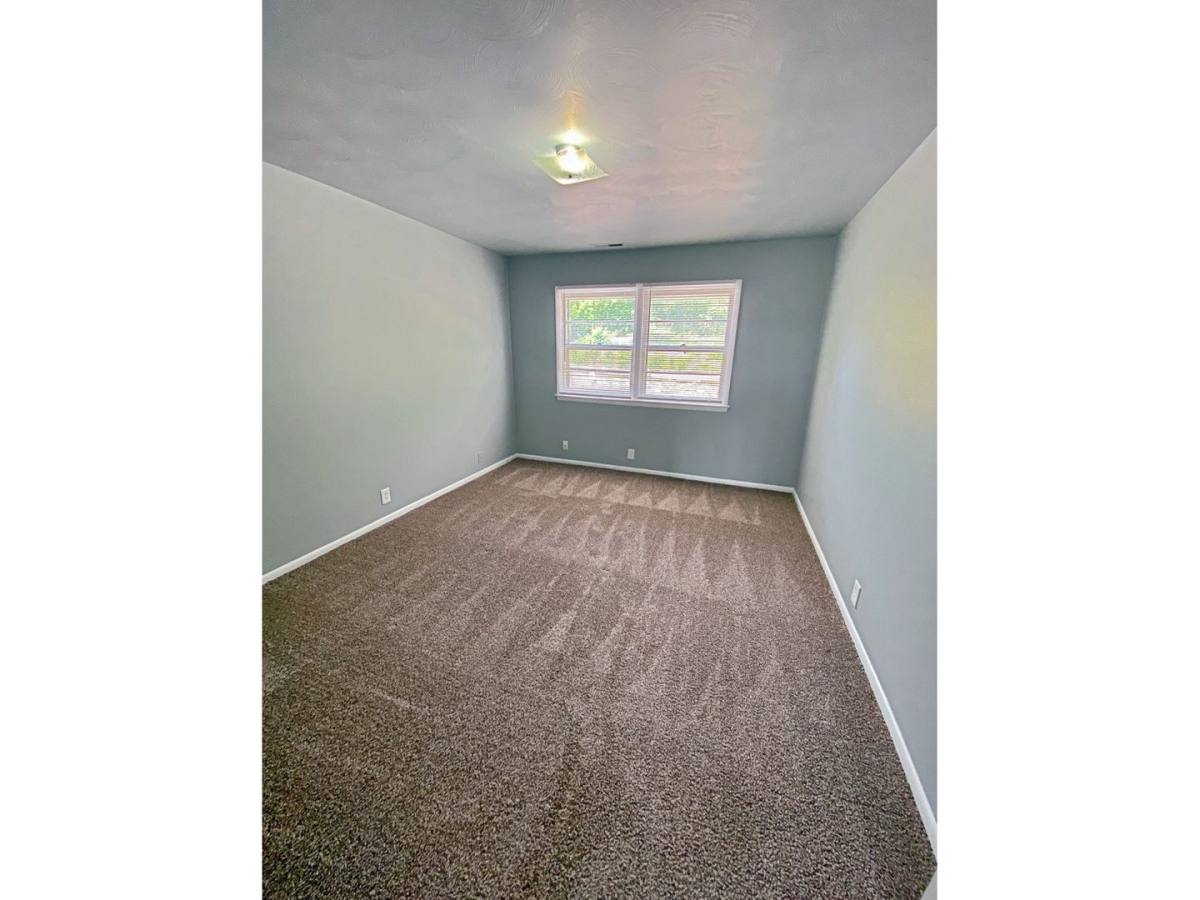 Apartment for rent at 1110 N 48th Ave, Omaha, NE 68132