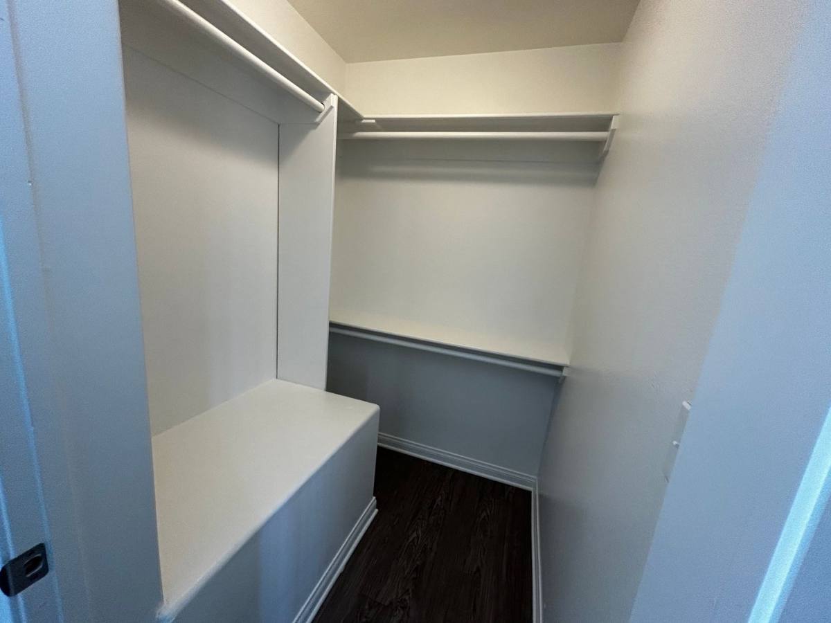 Apartment for rent at 14359 Haynes St, Van Nuys, CA 91401