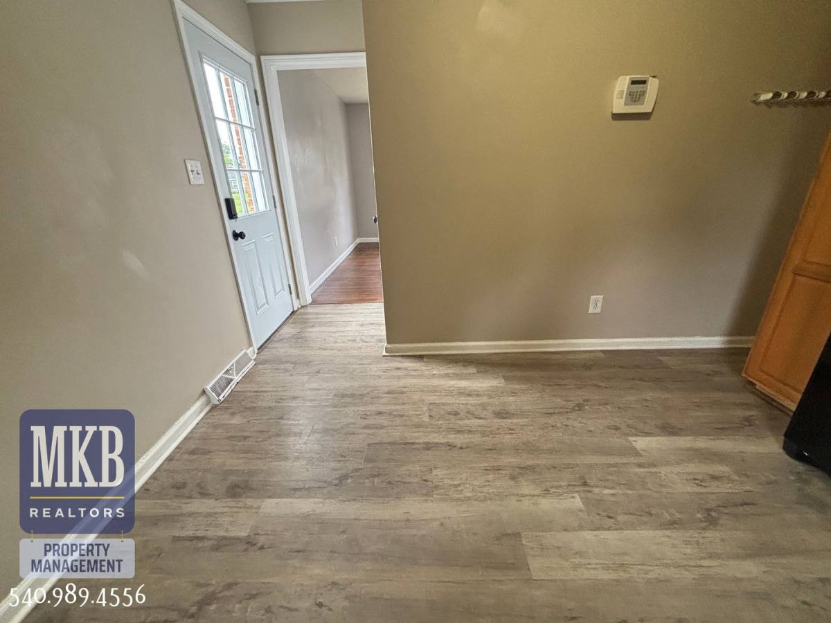 House for rent at 3219 Forest Park Blvd, Roanoke, VA 24017