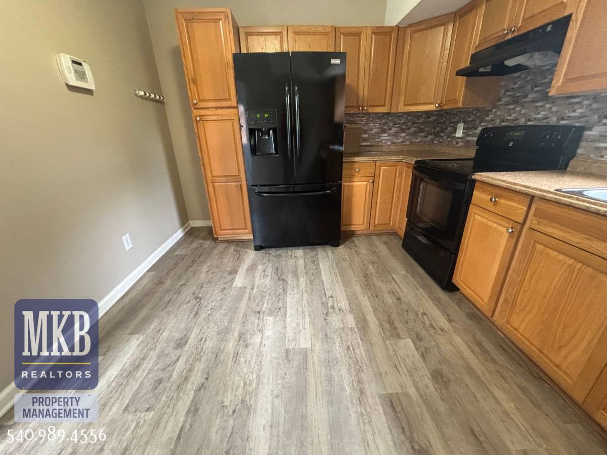 House for rent at 3219 Forest Park Blvd, Roanoke, VA 24017
