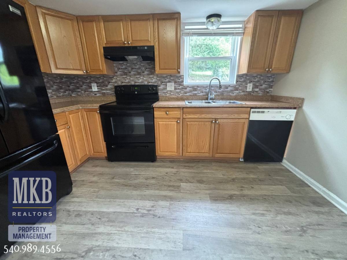 House for rent at 3219 Forest Park Blvd, Roanoke, VA 24017