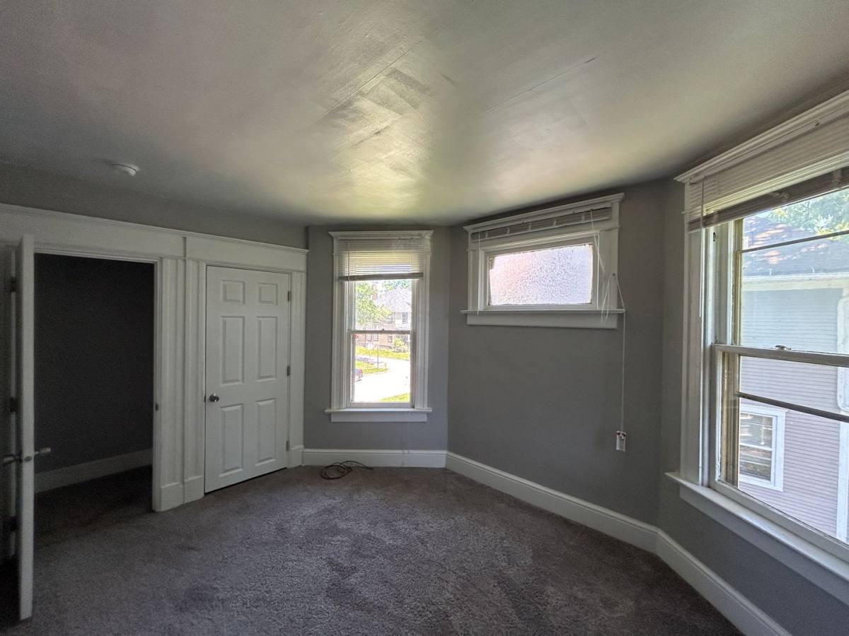 House for rent at 503 W 17th St, Davenport, IA 52803
