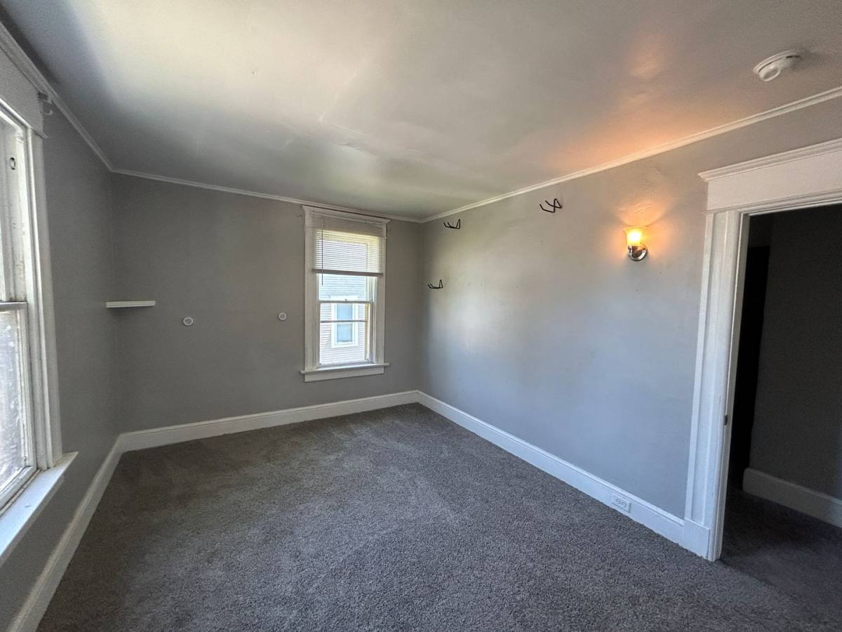 House for rent at 503 W 17th St, Davenport, IA 52803