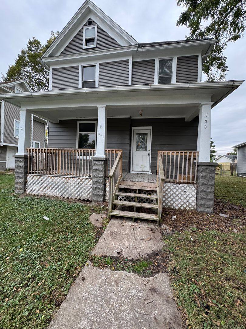House for rent at 503 W 17th St, Davenport, IA 52803