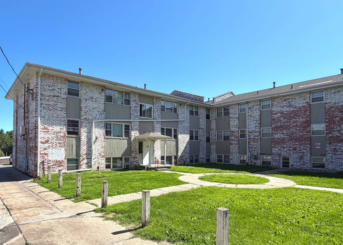 Apartment for rent at 1306 N 48th Ave, Omaha, NE 68132