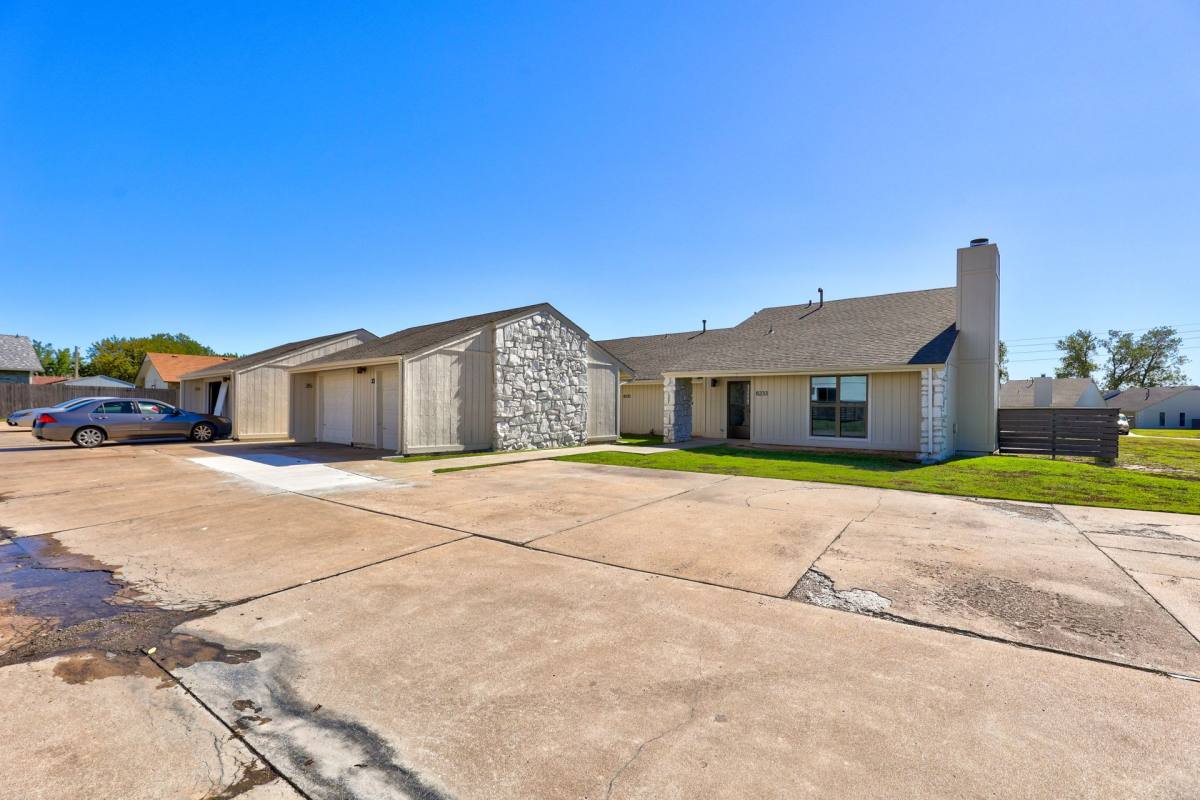 Apartment for rent at 8220 N 116th E Ave, Owasso, OK 74055