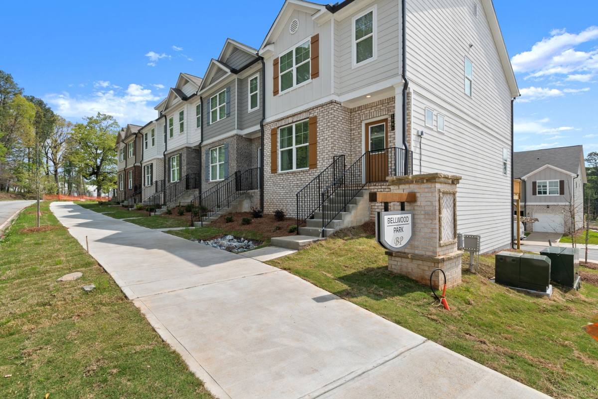 Townhouse for rent at 1100 Hayden St NW, Atlanta, GA 30331