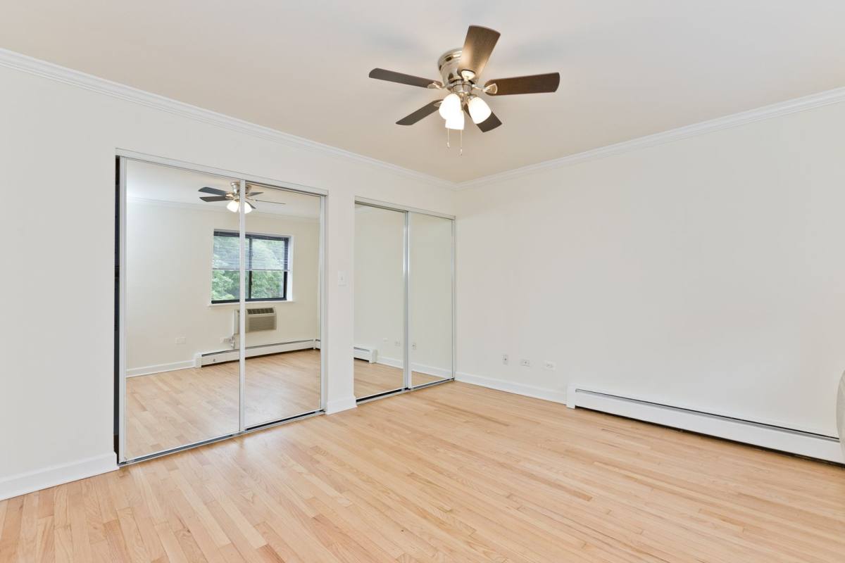 Apartment for rent at 1022-24 W Catalpa Ave, Chicago, IL 60640