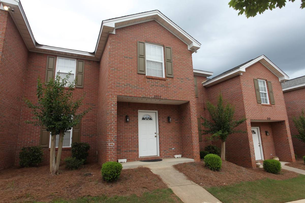 Townhouse for rent at 1477 N Donahue, Auburn, AL 36830