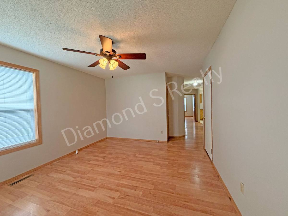 Apartment for rent at 1442 W Rainey St, Ozark, MO 65721