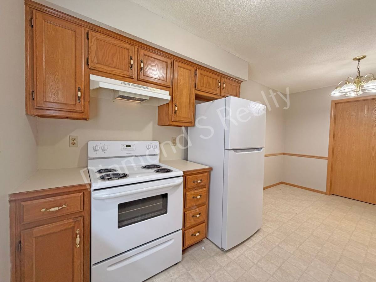 Apartment for rent at 1442 W Rainey St, Ozark, MO 65721