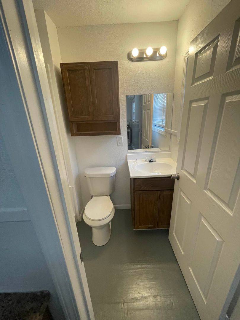 Apartment for rent at 637 Mohawk, Corpus Christi, TX 78405