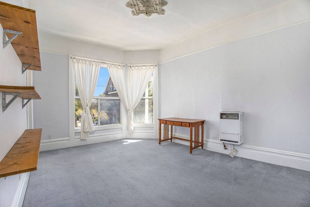 Apartment for rent at 1315 Chestnut St, Alameda, CA 94501