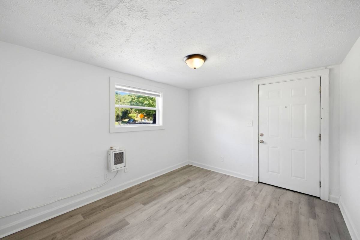 Apartment for rent at 486 Hanley St, Columbus, OH 43203
