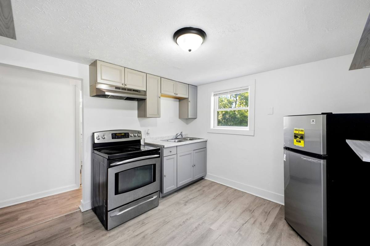 Apartment for rent at 486 Hanley St, Columbus, OH 43203