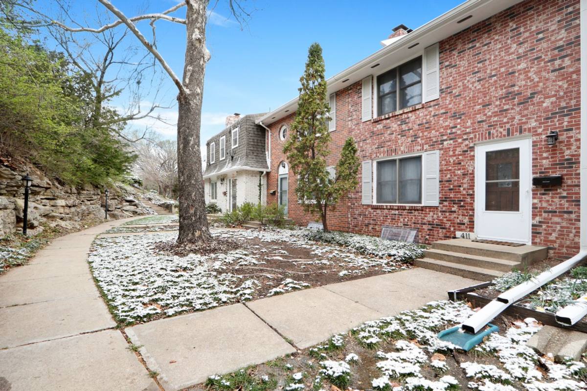 Townhouse for rent at 411 Timberwick Place, Manhattan, KS 66503