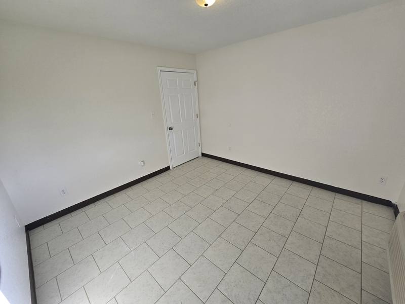 Apartment for rent at 126 Alton Ave, Charlotte, TX 78011