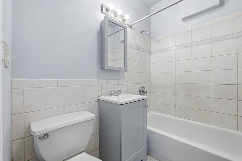 Apartment for rent at 7501 S Stewart Ave, Chicago, IL 60620