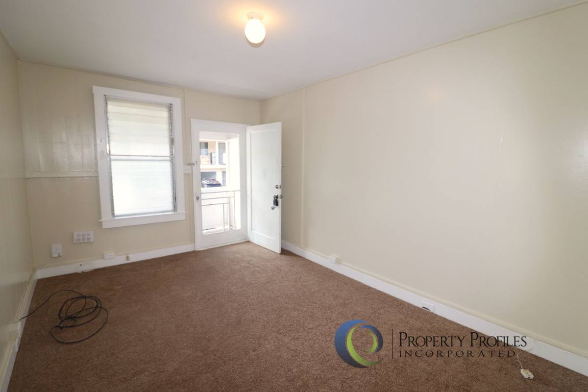 Apartment for rent at 3508 Kaau St, Honolulu, HI 96816