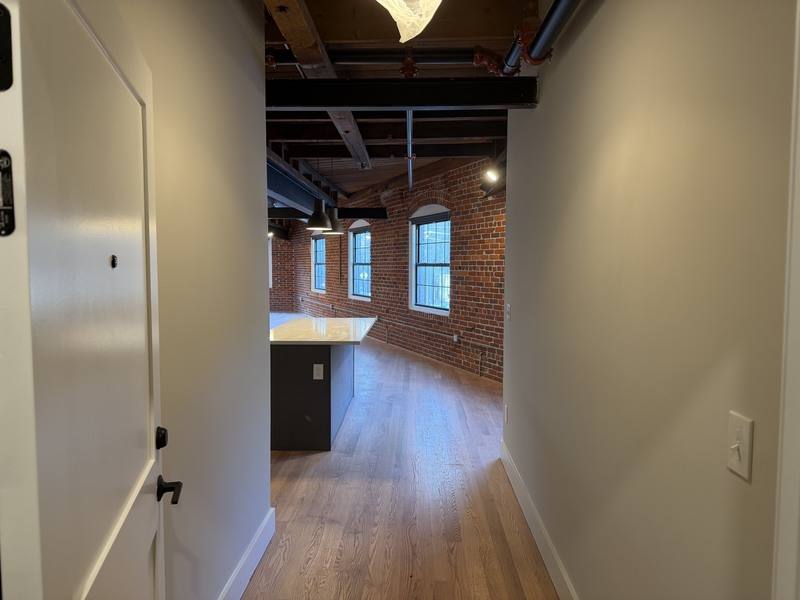 Apartment for rent at 1665 Main St, Jefferson, MA 01522