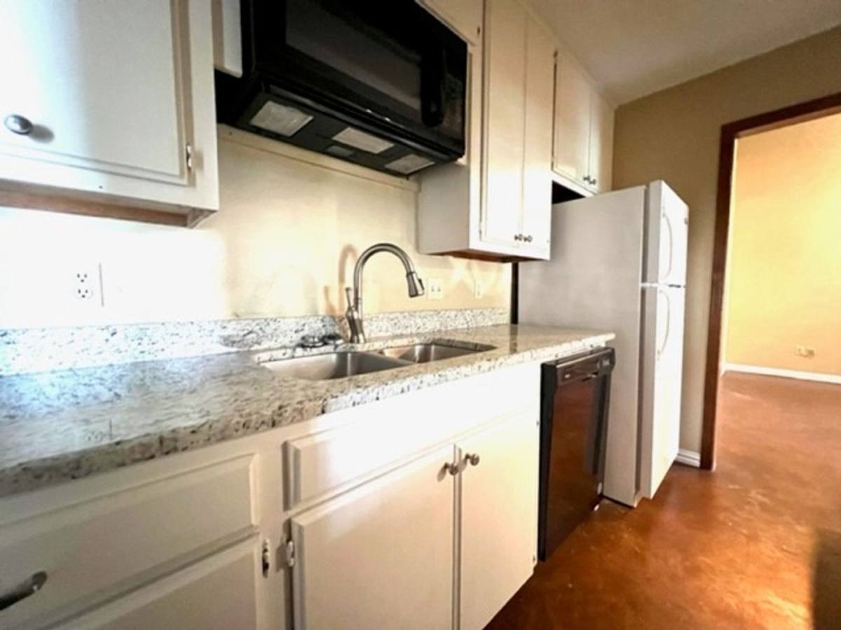 House for rent at 808 Peregrine Dr, Norman, OK 73071