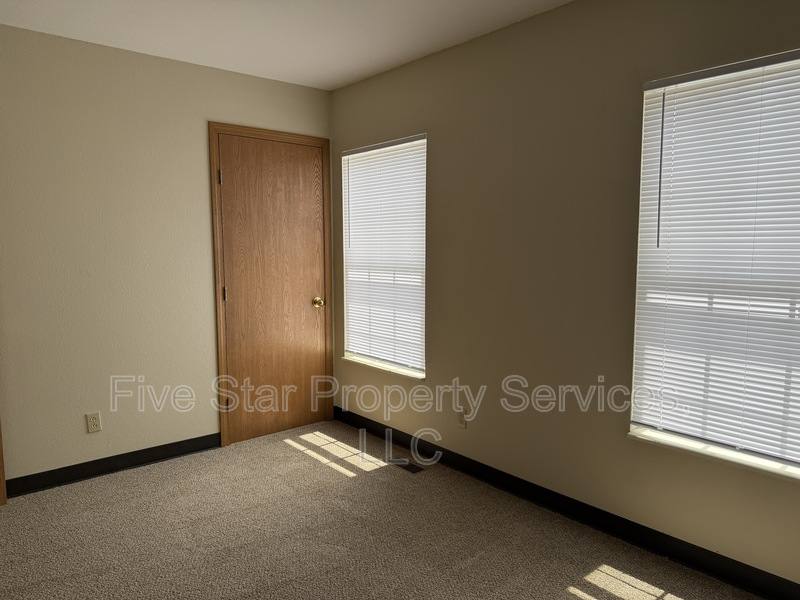 Townhouse for rent at 799 Titan Court, Chatham, IL 62629
