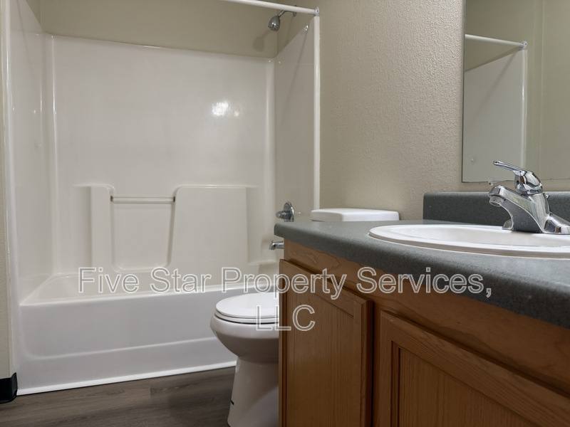Townhouse for rent at 799 Titan Court, Chatham, IL 62629