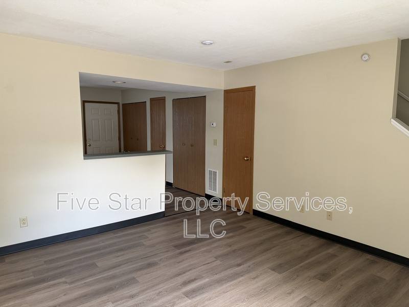 Townhouse for rent at 799 Titan Court, Chatham, IL 62629