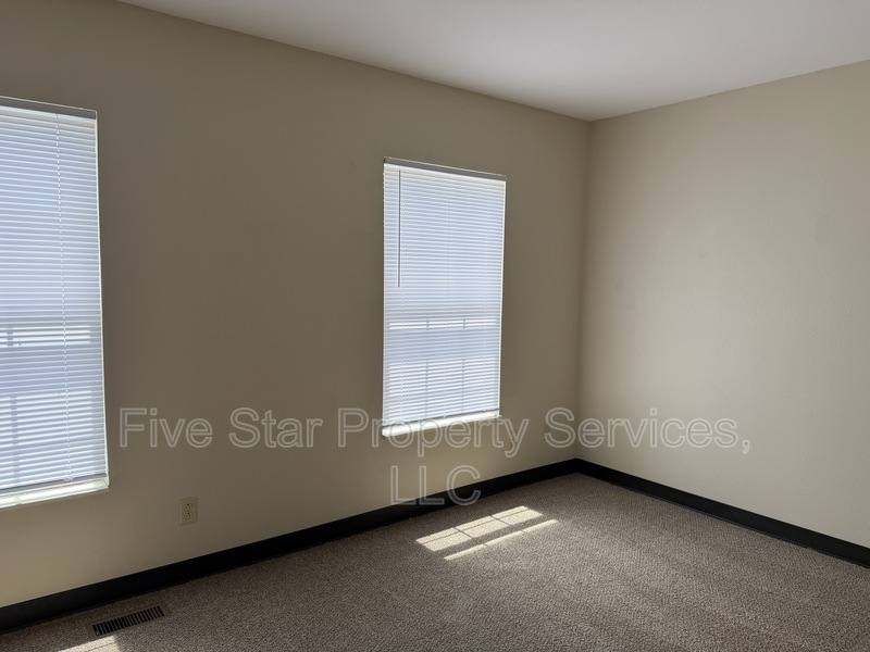 Townhouse for rent at 799 Titan Court, Chatham, IL 62629