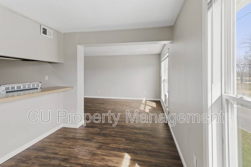 Apartment for rent at 1605 N Willow Rd, Urbana, IL 61801