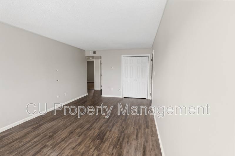 Apartment for rent at 1605 N Willow Rd, Urbana, IL 61801