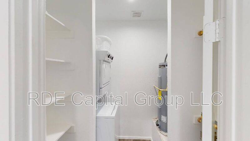 Apartment for rent at 3235 Dallas St, Dallas, TX 75210